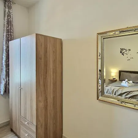 Centro Wifi, Parcheggio E Relax Apartament *