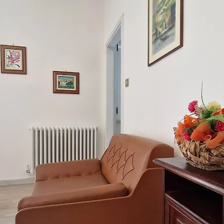 Centro Wifi, Parcheggio E Relax アパート *