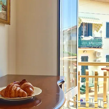 Centro Wifi, Parcheggio E Relax